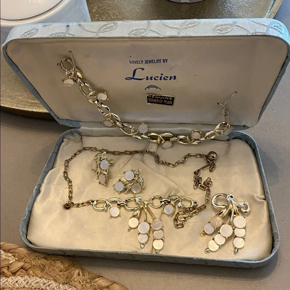 Lucien Piccard Gold and Cream Jewelry Set - Picture 1 of 4